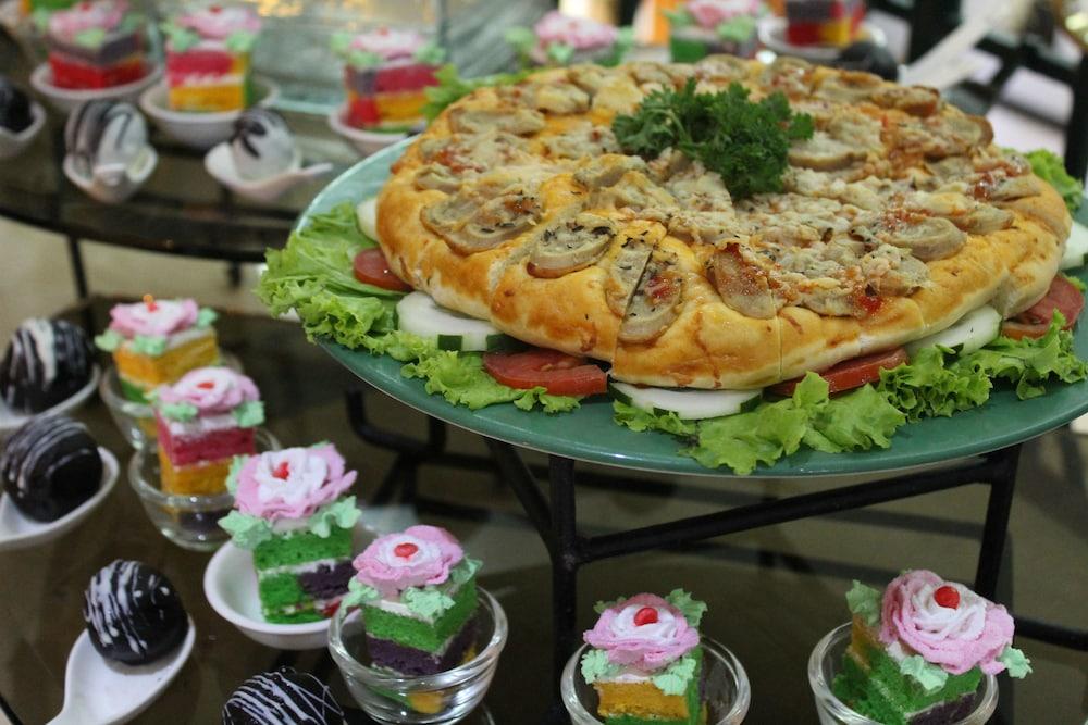 Arcadia Surabaya Hotel Kültér fotó