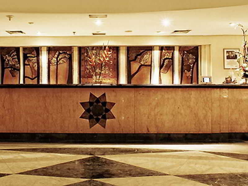 Arcadia Surabaya Hotel Kültér fotó