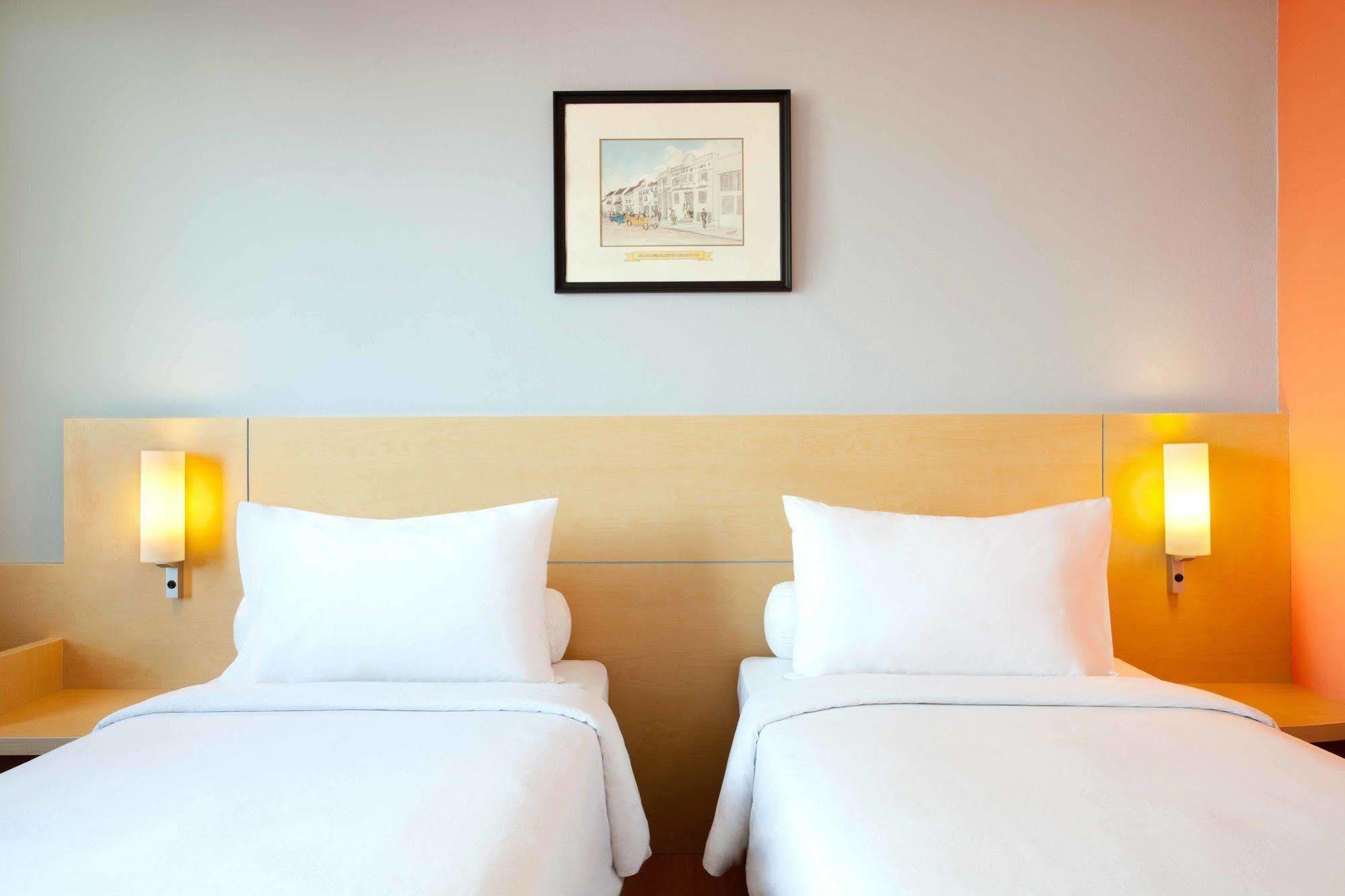 Arcadia Surabaya Hotel Kültér fotó