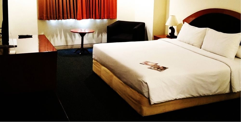 Arcadia Surabaya Hotel Kültér fotó