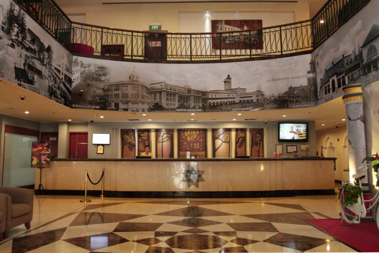 Arcadia Surabaya Hotel Kültér fotó